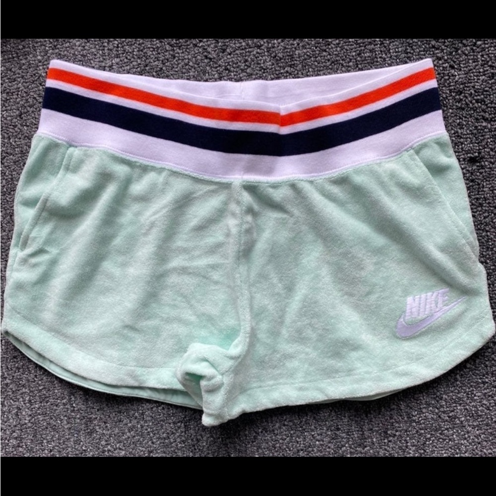 Nike set - Picture 4 of 5